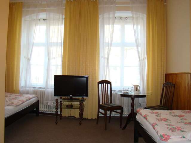 Отель Hotel Polonia Намыслув-25